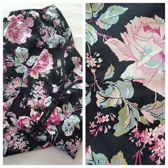 PJ set. Size S. Floral 100% polyester silk feel. - Picture 1 of 7